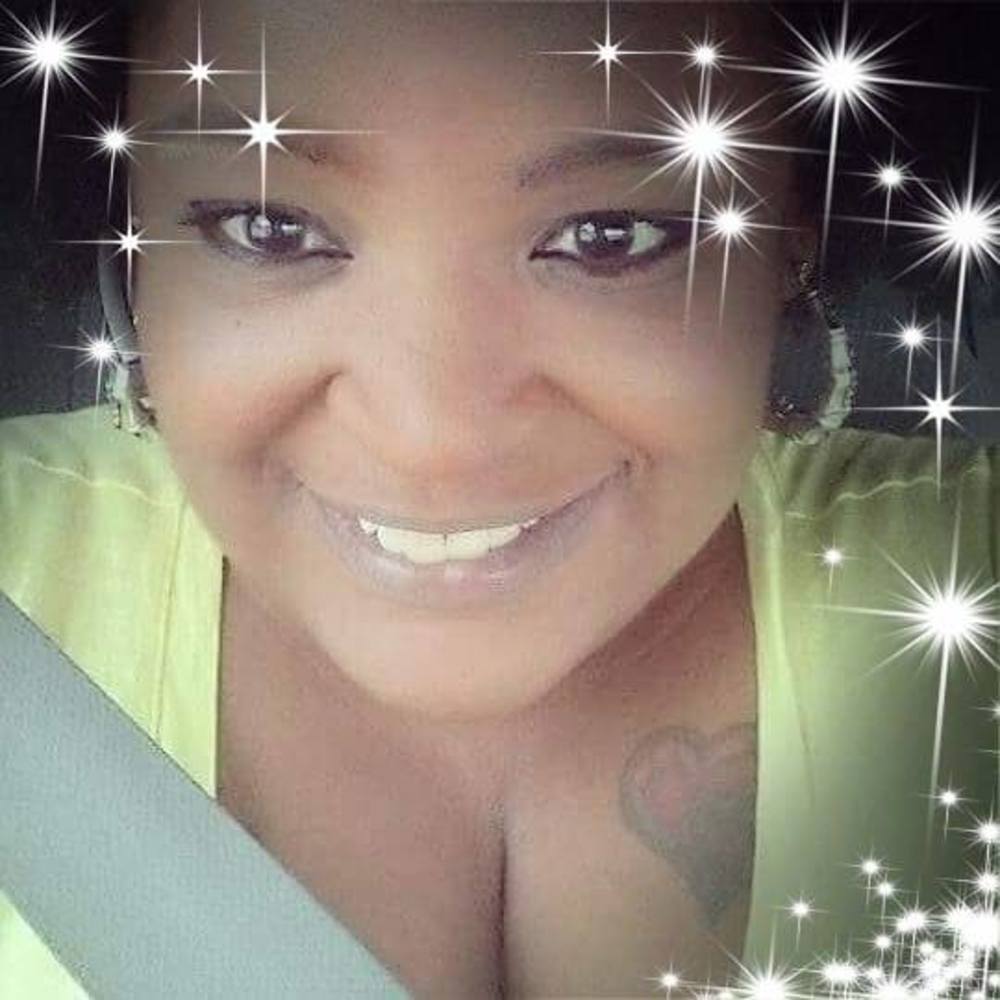 Meet your Posher, Niki